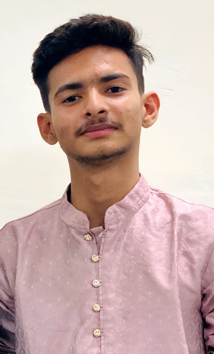 Nitin Dadhich, Founder & Managing Director